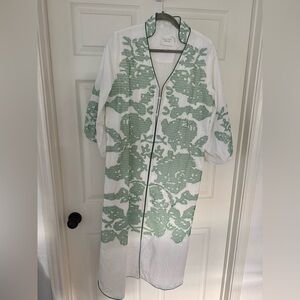 Large EUC Hyacinth House by Tuckernuck White & Green Embroidery Arem Dress